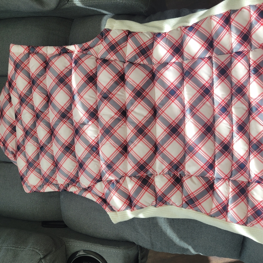Tommy Hilfiger Red and Black Plaid Vest - Picture 4 of 5
